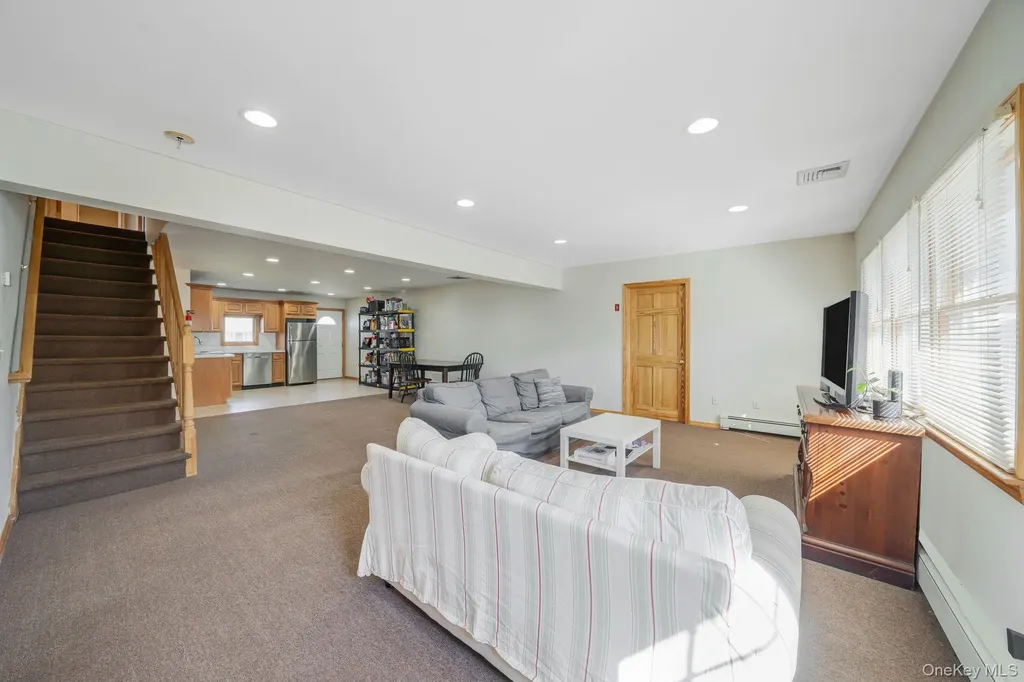 45 Cobalt Lane Westbury NY 11590