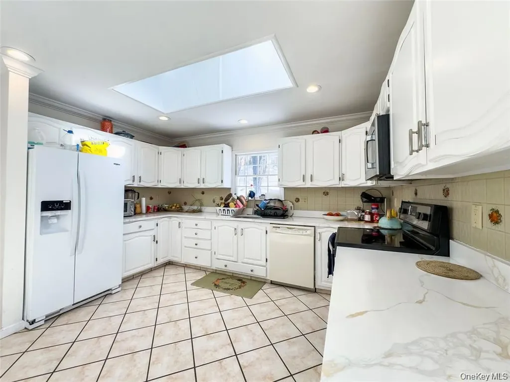 8 Noel Court Brewster NY 10509
