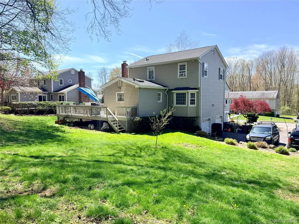 8 Noel Court Brewster NY 10509