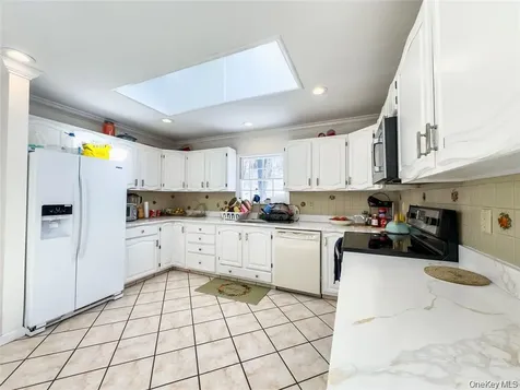 8 Noel Court Brewster NY 10509