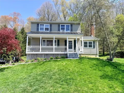 8 Noel Court Brewster NY 10509