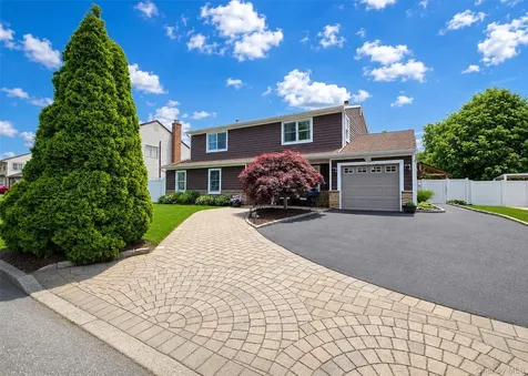 42 Live Oak Drive Holbrook NY 11741