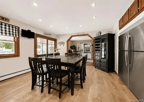42 Live Oak Drive Holbrook NY 11741