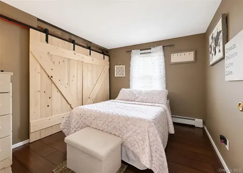 42 Live Oak Drive Holbrook NY 11741