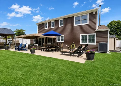 42 Live Oak Drive Holbrook NY 11741