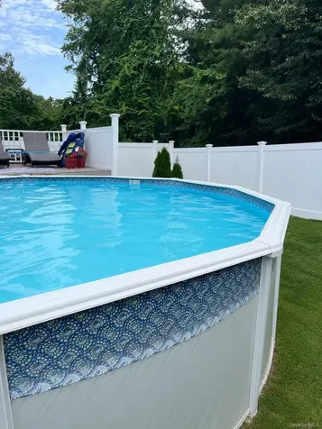 42 Live Oak Drive Holbrook NY 11741