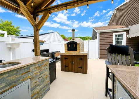 42 Live Oak Drive Holbrook NY 11741