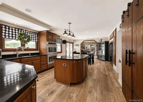 42 Live Oak Drive Holbrook NY 11741