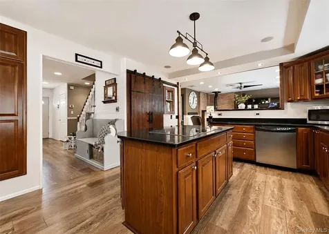 42 Live Oak Drive Holbrook NY 11741