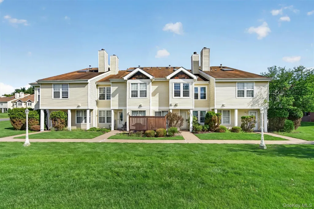 1208 Whispering Hills Chester NY 10918