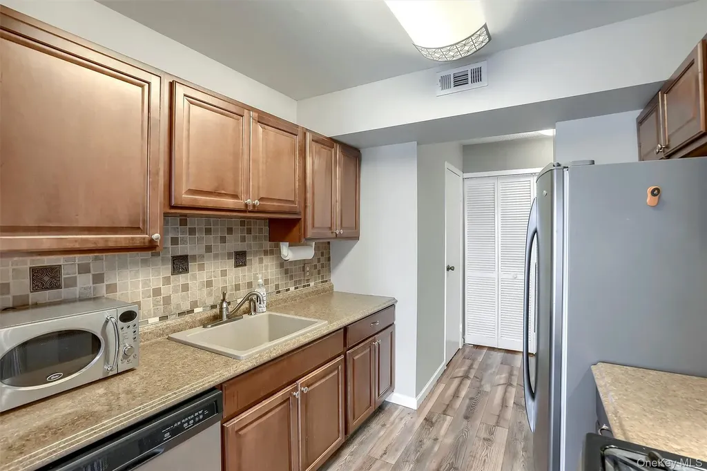 1208 Whispering Hills Chester NY 10918