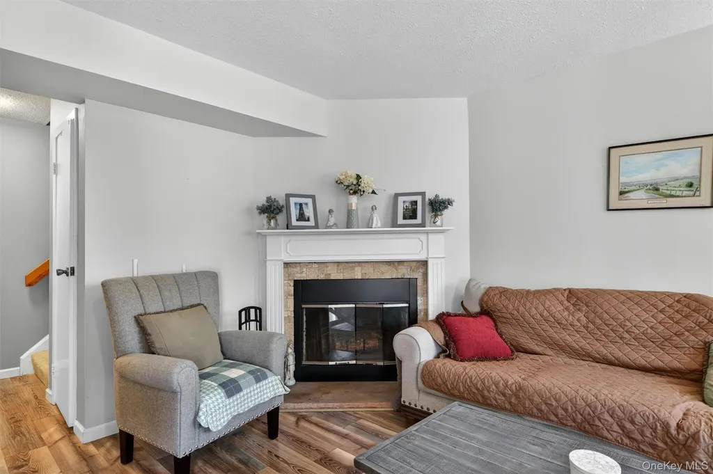 1208 Whispering Hills Chester NY 10918