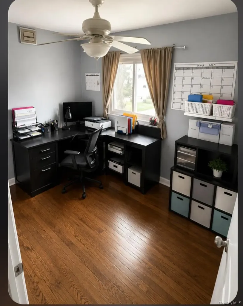 367 Erlanger Boulevard North Babylon NY 11703