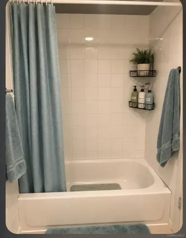 367 Erlanger Boulevard North Babylon NY 11703