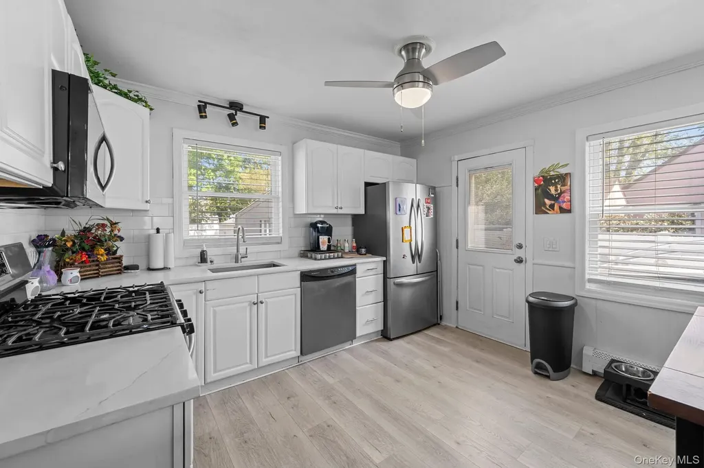 9 Brook Place East Islip NY 11730