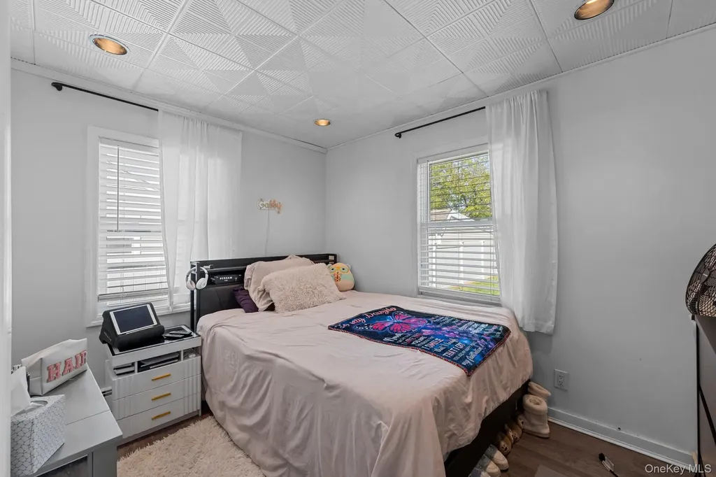 9 Brook Place East Islip NY 11730
