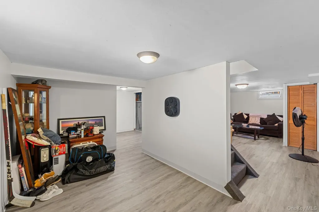 9 Brook Place East Islip NY 11730