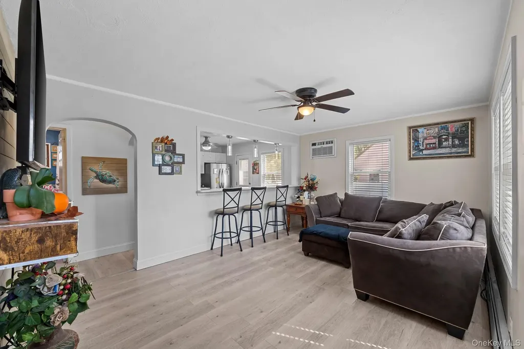 9 Brook Place East Islip NY 11730
