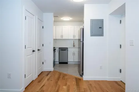 671 Bronx River Road Yonkers NY 10704