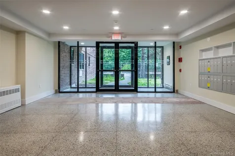 671 Bronx River Road Yonkers NY 10704