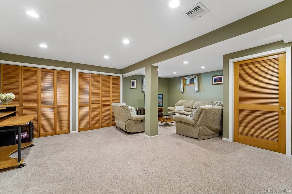18 Hoke Drive Stony Point NY 10980