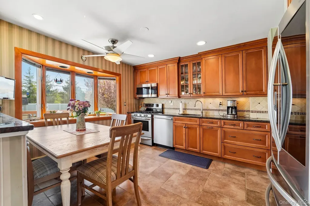 18 Hoke Drive Stony Point NY 10980
