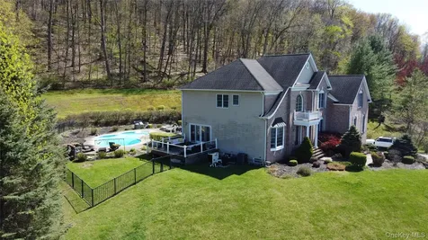194 Devon Farms Road Stormville NY 12582