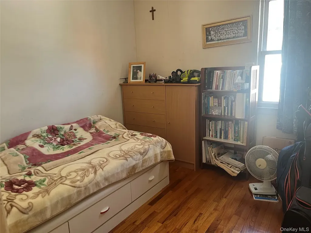 5607 229th Street Bayside NY 11364