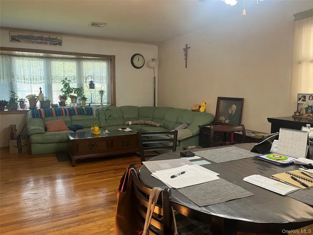 5607 229th Street Bayside NY 11364
