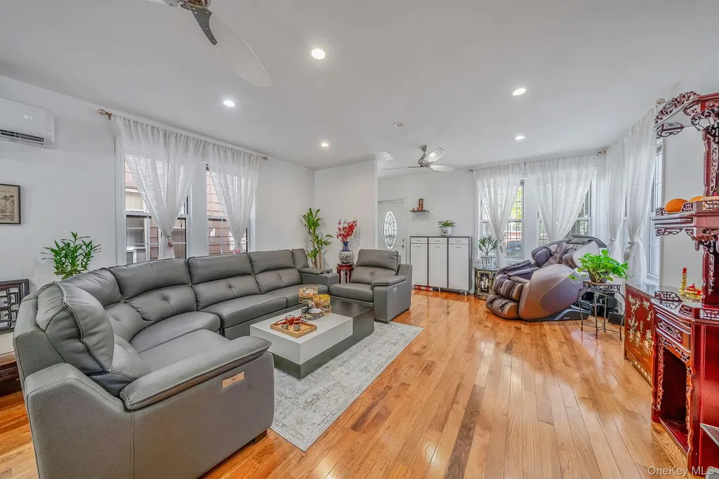 1954 Hone Avenue Bronx NY 10461