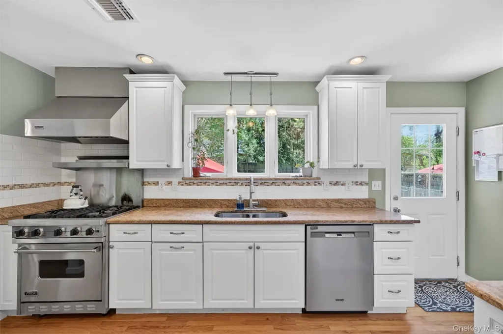 42 Parkway Goshen NY 10924