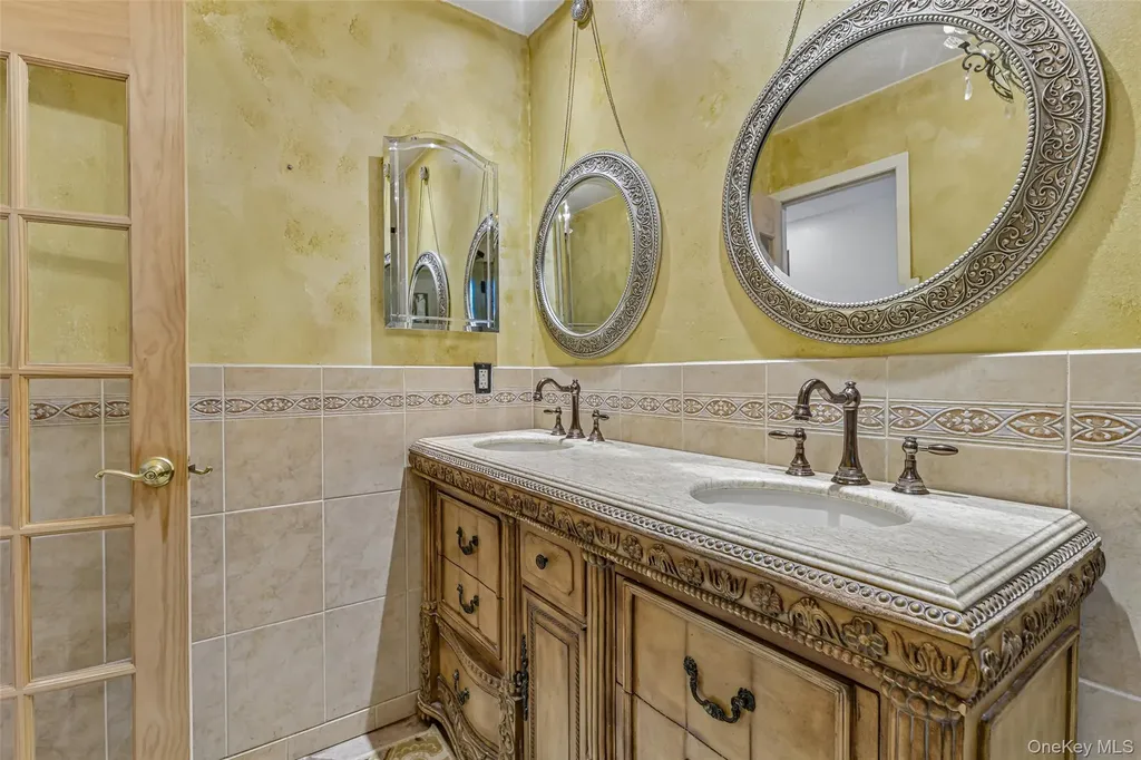 2 Deer Path East Patchogue NY 11772