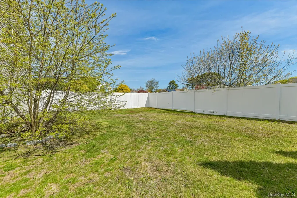 2 Deer Path East Patchogue NY 11772