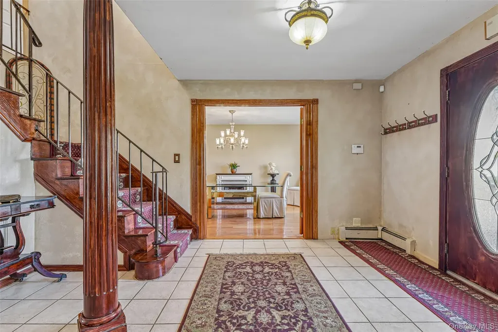 2 Deer Path East Patchogue NY 11772