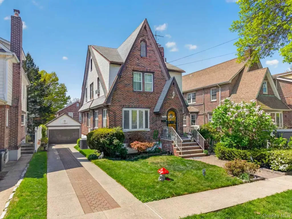 2946 169th Street Flushing NY 11358