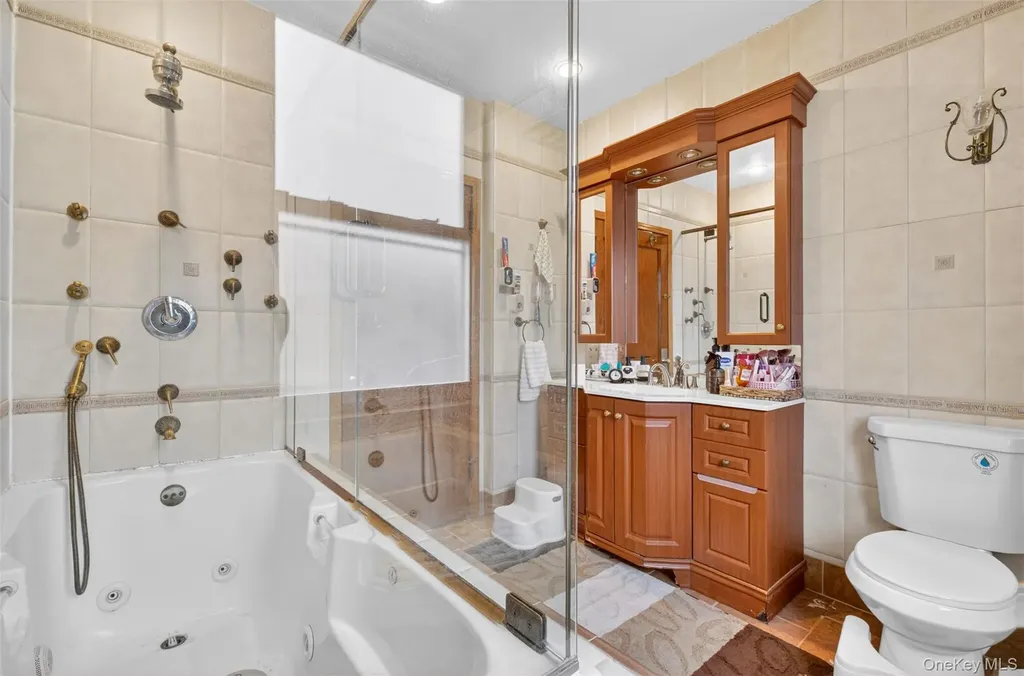 2946 169th Street Flushing NY 11358