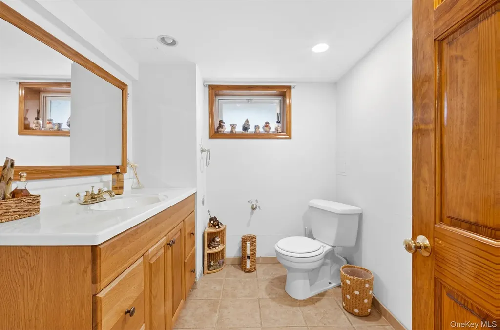 2946 169th Street Flushing NY 11358