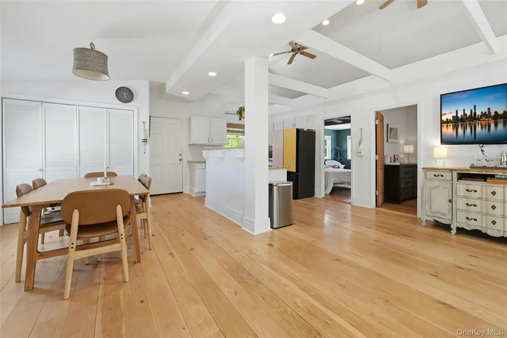 46 Beach Road Laurel NY 11948