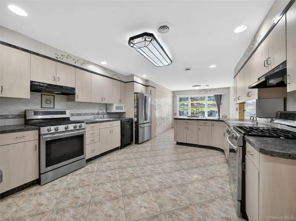 5 Augusta Avenue Monsey NY 10952