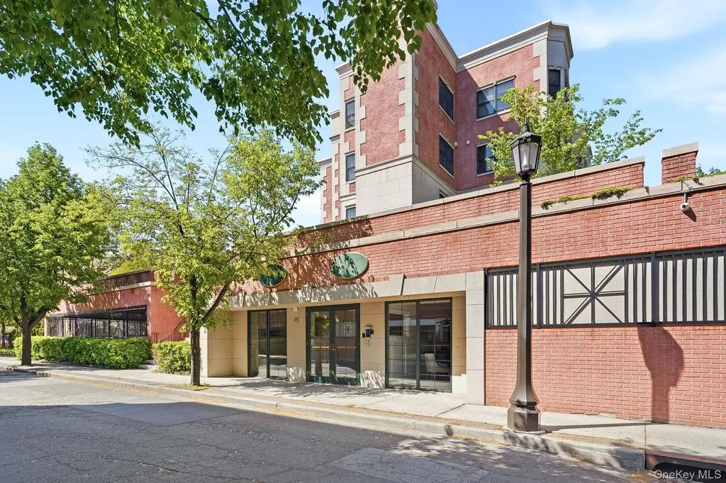 101 Sheldrake Place Mamaroneck NY 10543