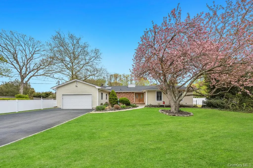 408 Lenox Road Huntington Station NY 11746