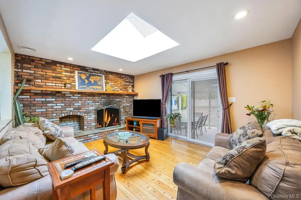 408 Lenox Road Huntington Station NY 11746