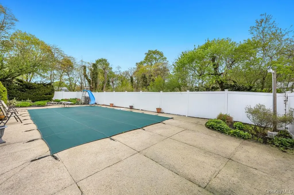 408 Lenox Road Huntington Station NY 11746