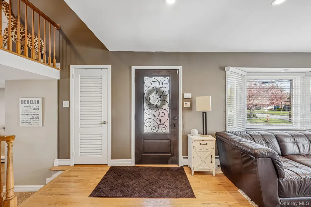 76 S Bay Drive Massapequa NY 11758