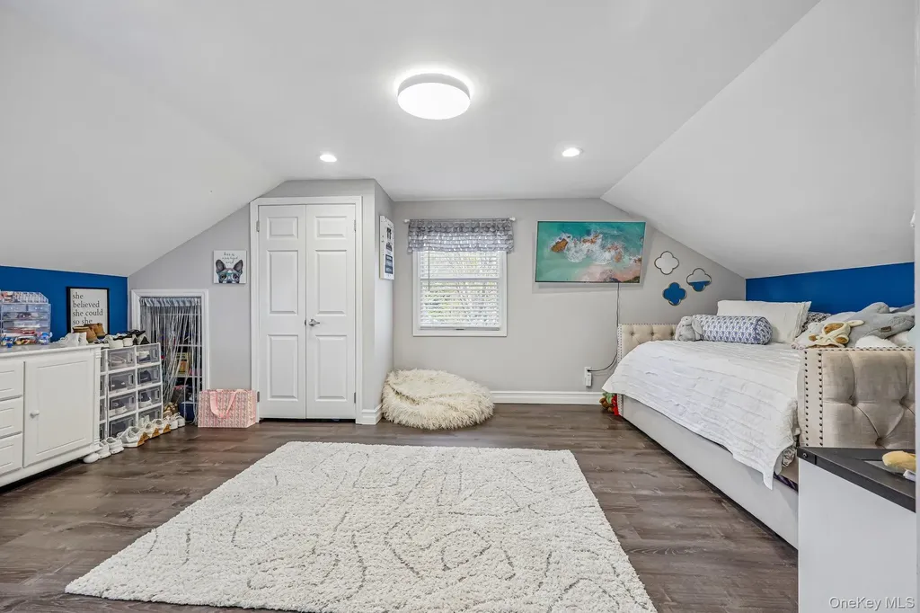 76 S Bay Drive Massapequa NY 11758