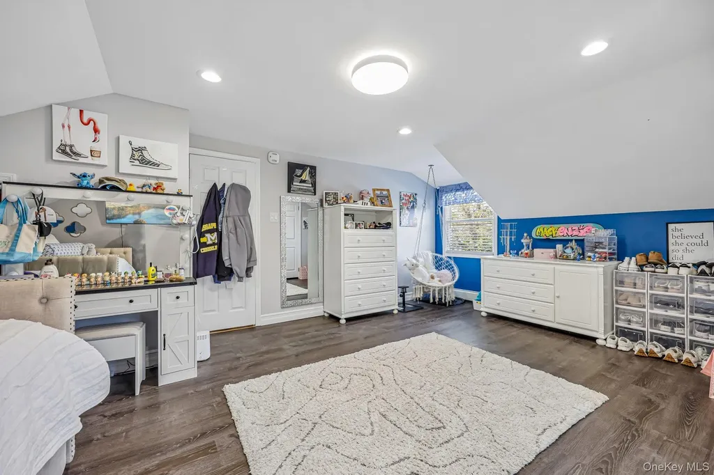 76 S Bay Drive Massapequa NY 11758