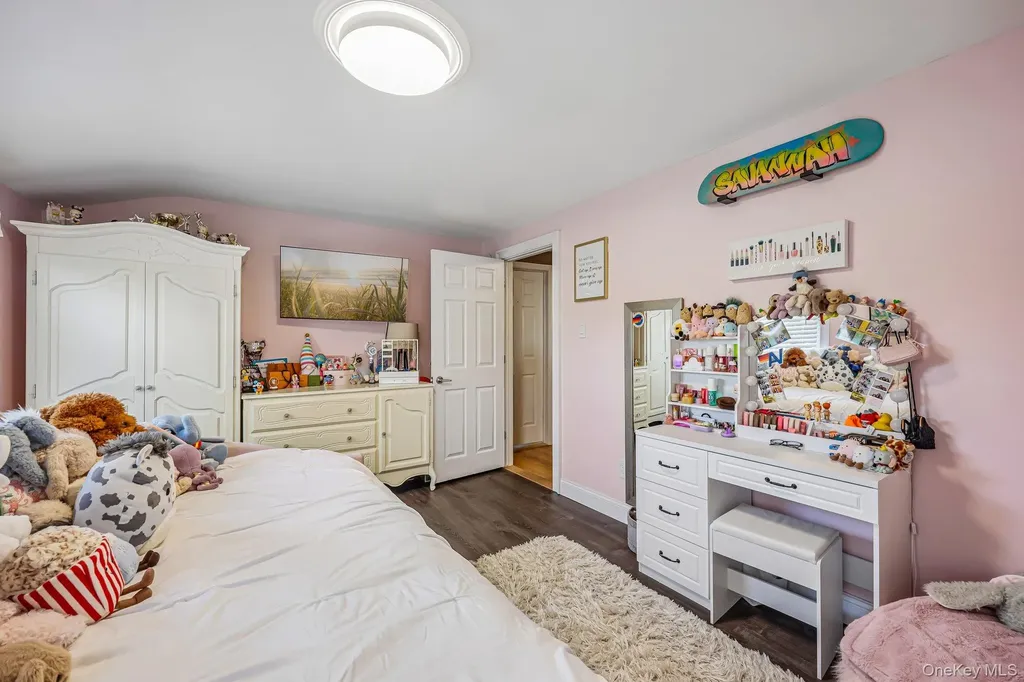 76 S Bay Drive Massapequa NY 11758