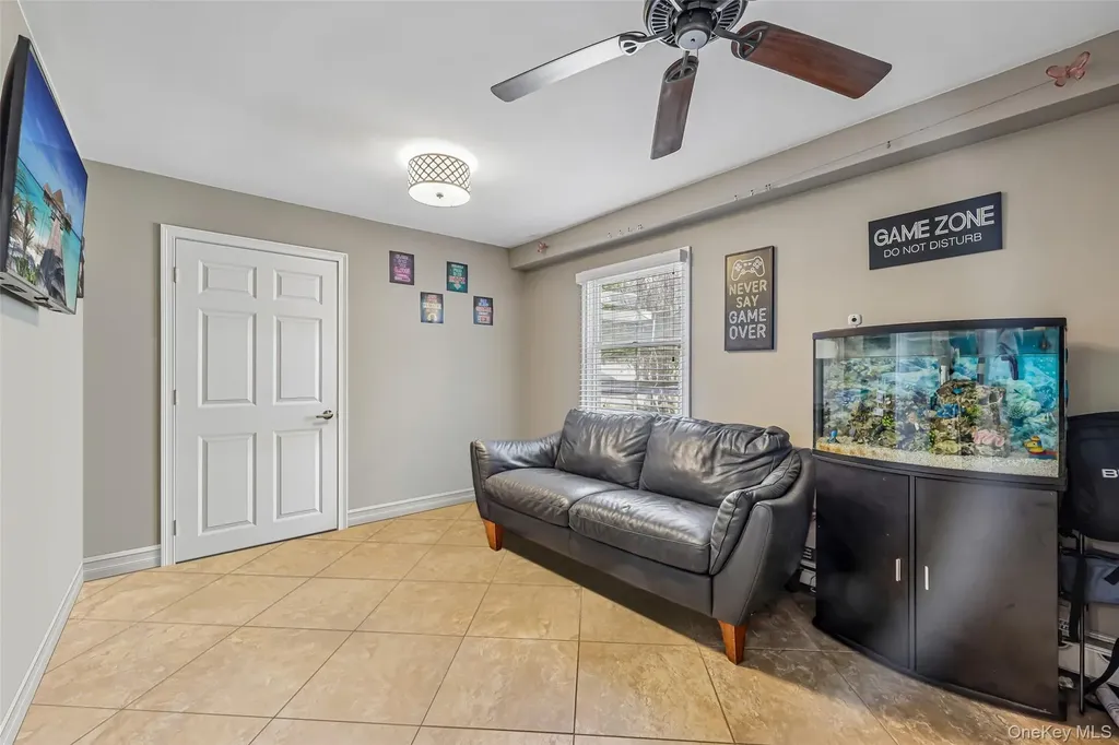 76 S Bay Drive Massapequa NY 11758