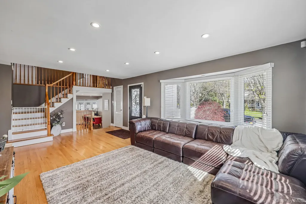 76 S Bay Drive Massapequa NY 11758