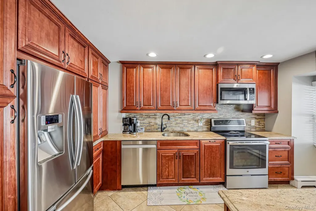 76 S Bay Drive Massapequa NY 11758